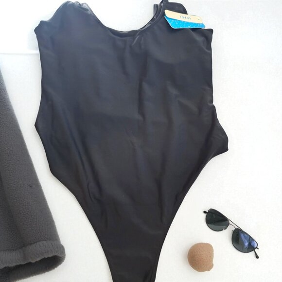 IFFEI Good Vibes One-Piece Swimsuit – Flamingo Graphic – Size M NWT - Picture 3 of 5